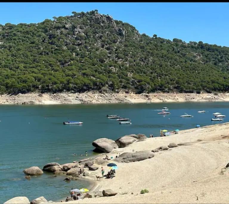 Apartamento De Lujo Vergel Suite San Martín de Valdeiglesias Exteriör bild